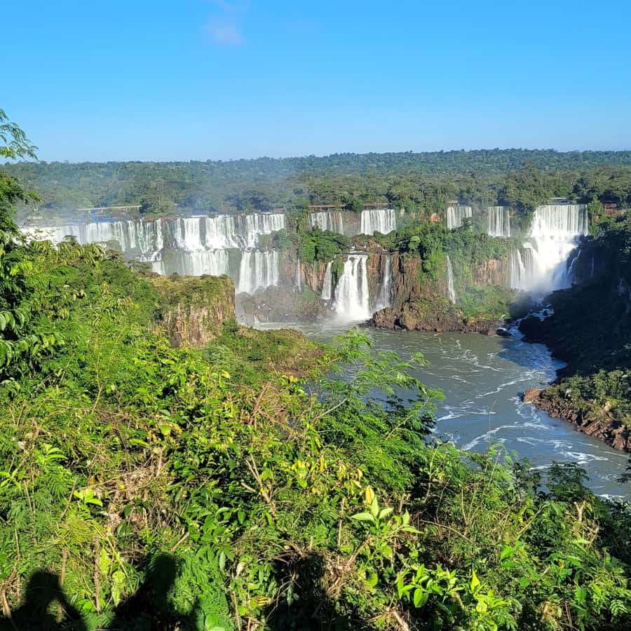 Iguassu Falls: Brazilian Side Private Tour - Devil’s Throat and the final wet walkway