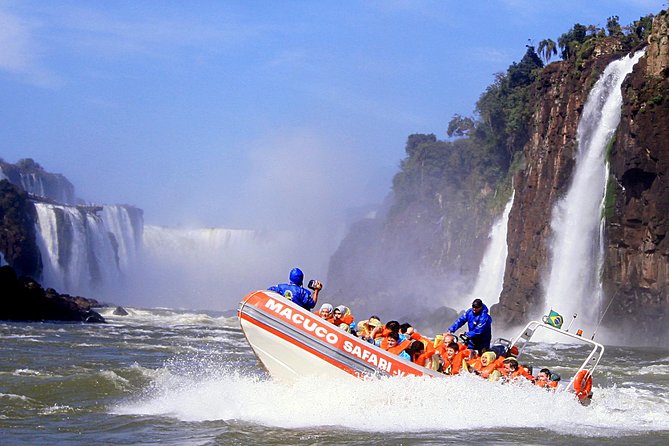 Iguassu Falls Combo Tour: Visit to the Brazilian side and Waterfall Boat Ride - What to pack for a boat that really gets you wet