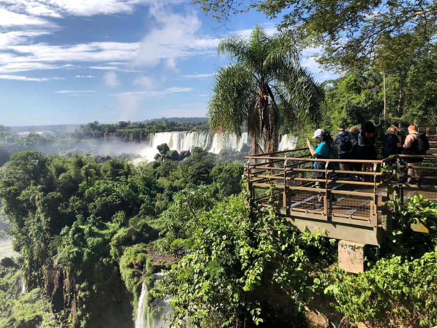 Iguassu Waterfalls: 1 Day Tour Brazil and Argentina's sides - Why seeing both sides is worth the long day