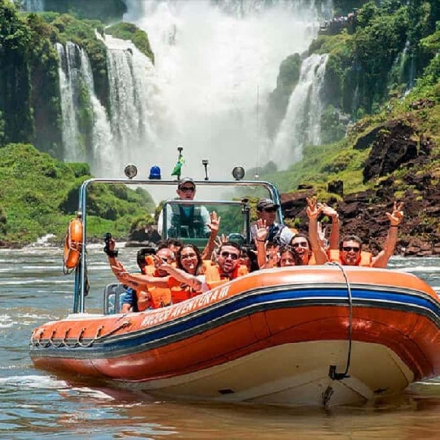 Iguazu Falls: Brazil & Argentina in One Day (Private) - What to pack for this wet, active day