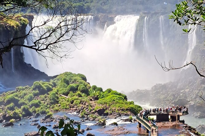 Iguazú Falls Private Day-tour on Both Brazillian & Argentinean - The Brazilian side offers the clearest panorama