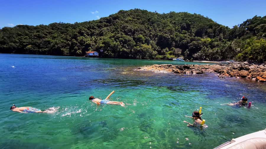 Ilha Grande: 6-Hour Speedboat Tour to Blue and Green Lagoons - Blue Lagoon, the strongest stop for snorkeling