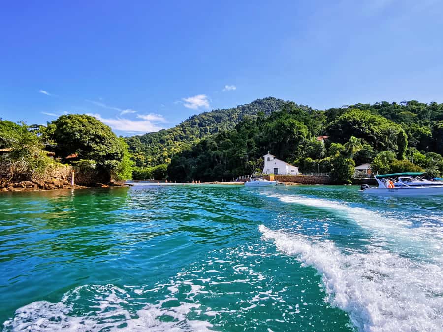 Ilha Grande: 7h Speedboat Tour of Paradise Islands - Ponta da Piedade and the move toward Dentista Beach