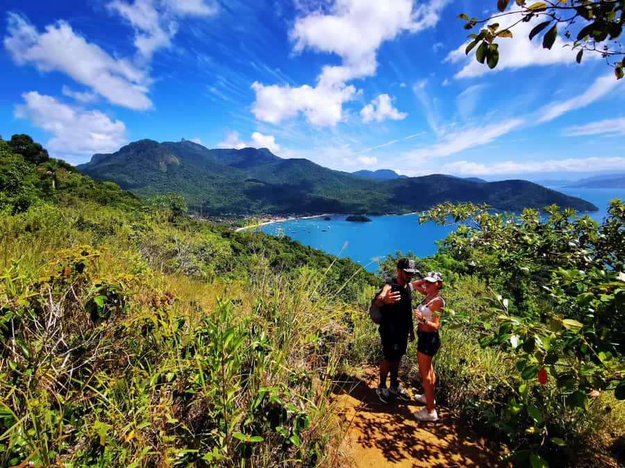 Ilha Grande: Lopes Mendes Private Hiking Tour - Pouso Beach and the final approach
