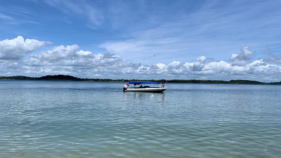 Itacare: Boat ride to the 4 islands of Camamu - Leaving Itacaré early for Camamu Bay