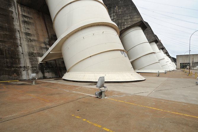 Itaipu Dam Panoramic Tour - Seeing the dam from the panoramic route