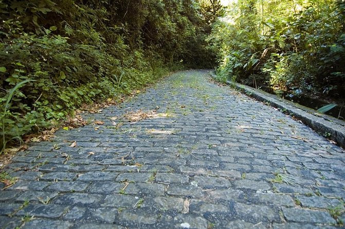 Jeep Tour to waterfalls and stills BY PARATY TOURS - Why This Paraty Day Trip Works