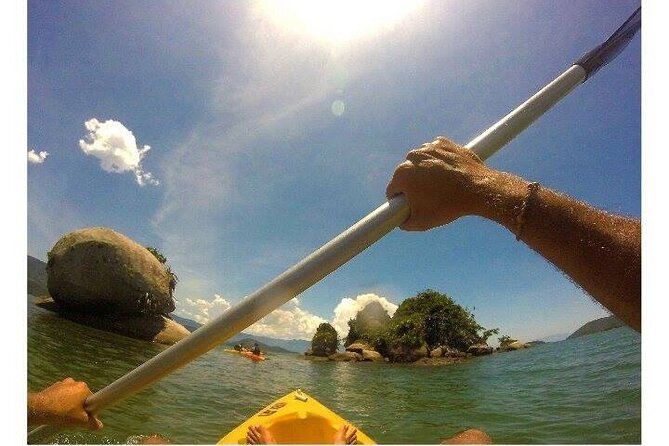 Kayaking experience through the islands of Paraty - Why Paraty Bay works so well for kayaking