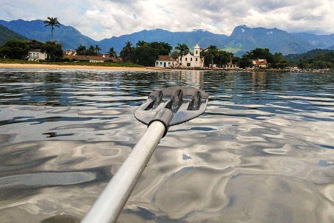 Kayaking to the mangroves - Paddling Around Ilha dos Pombos