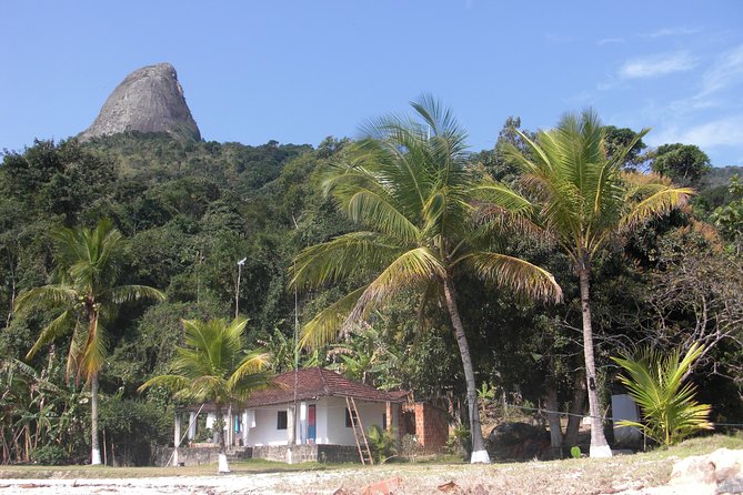 Mamangua Sugarloaf Peak Boat Tour - Reaching Saco do Mamangua and Cruzeiro Beach
