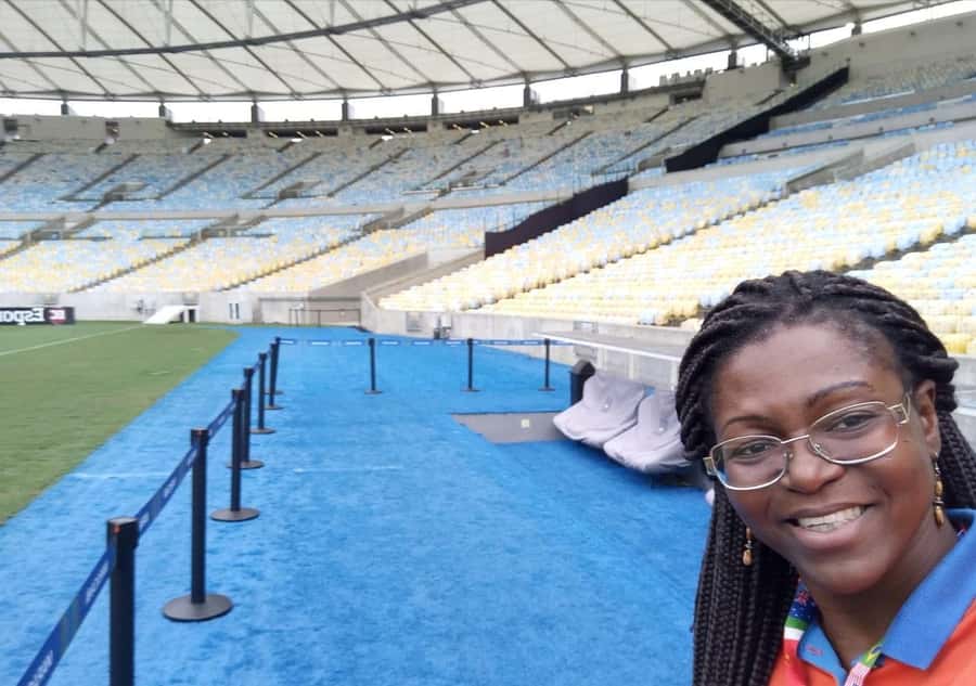 #Maracanã - Walking onto the field area