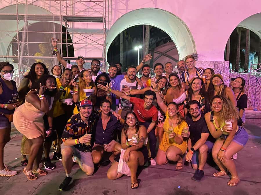 More than a Pub Crawl: An Authentic Night Experience in Rio - Three more music stops, with changing moods