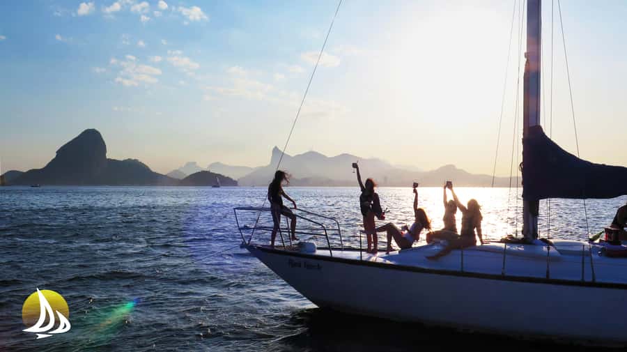 Morning Sailing Tour in Rio - What the all-inclusive drinks and food add