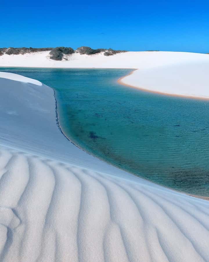 Morning tour at Lençóis Maranhenses (Lagoa Azul) - Walking above the dunes for the main view