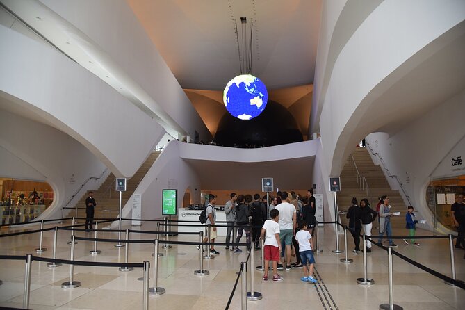 Museum of Tomorrow, AquaRio & Olympic Boulevard in Rio de Janeiro - Porto Maravilha and Maua Square in 40 minutes