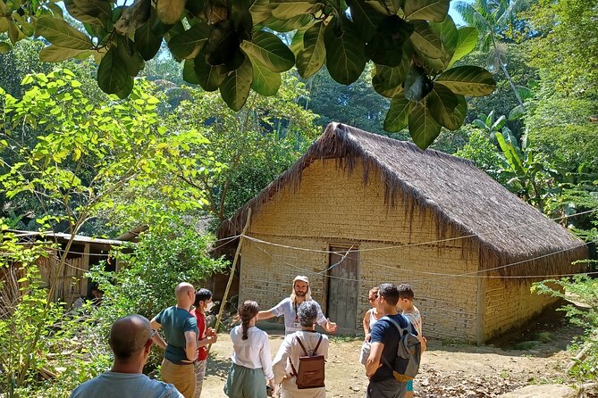 Natural day in an indigenous village - Meeting an Indigenous Leader