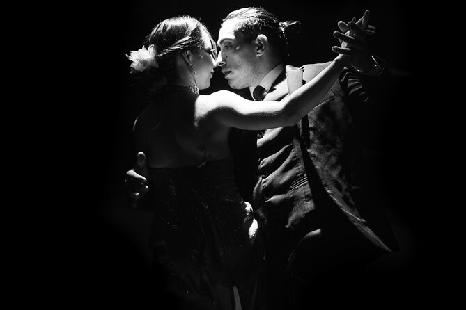 Official Entrance: Dinner with Latin American Show at Rafain Steakhouse - A tour through Latin American music and dance