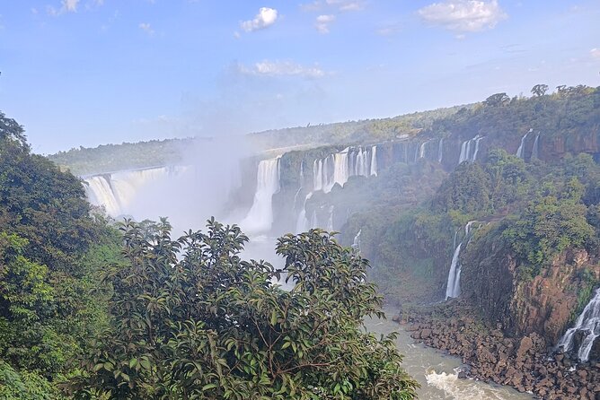One day tour of two waterfalls in Brazil and Argentina - What the $78.41 price really buys you