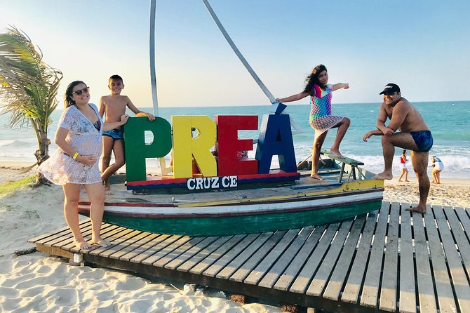 Paradise Lagoon tour - Pedra Furada and the Sloth Tree: Jericoacoara’s postcard stops