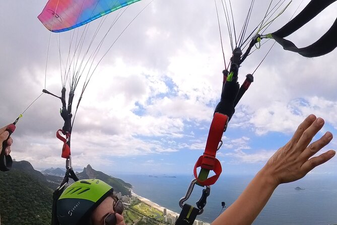 Parapente Rio de Janeiro - The launch, landing, and included video