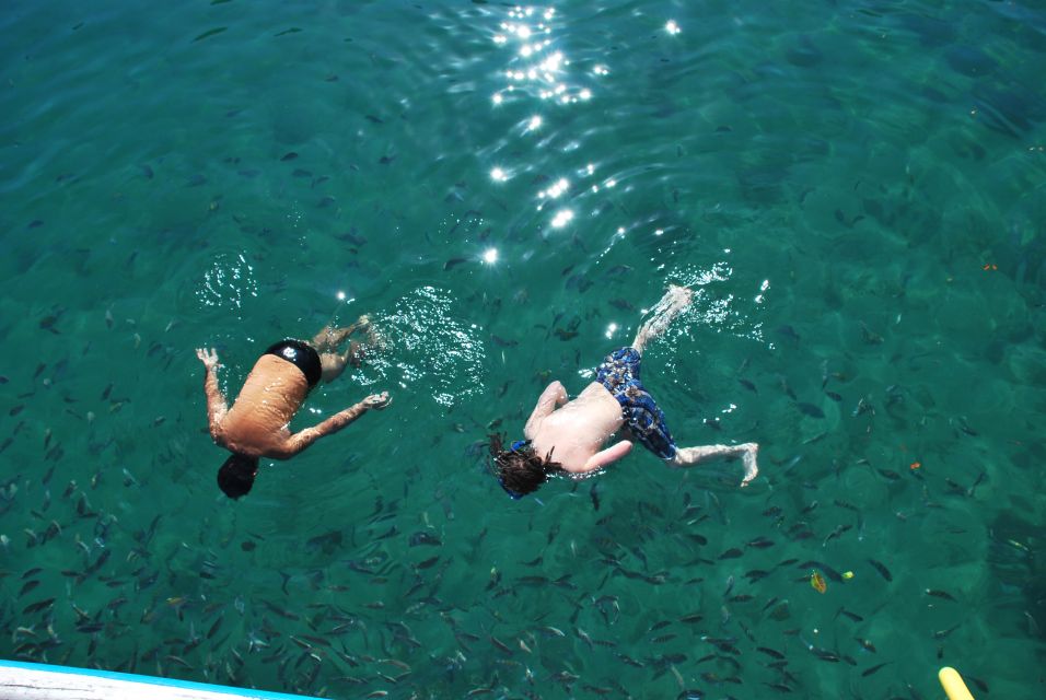 Paraty Bay: Islands & Beaches Boat Tour with Snorkeling - Food, coffee, and the final caipirinha