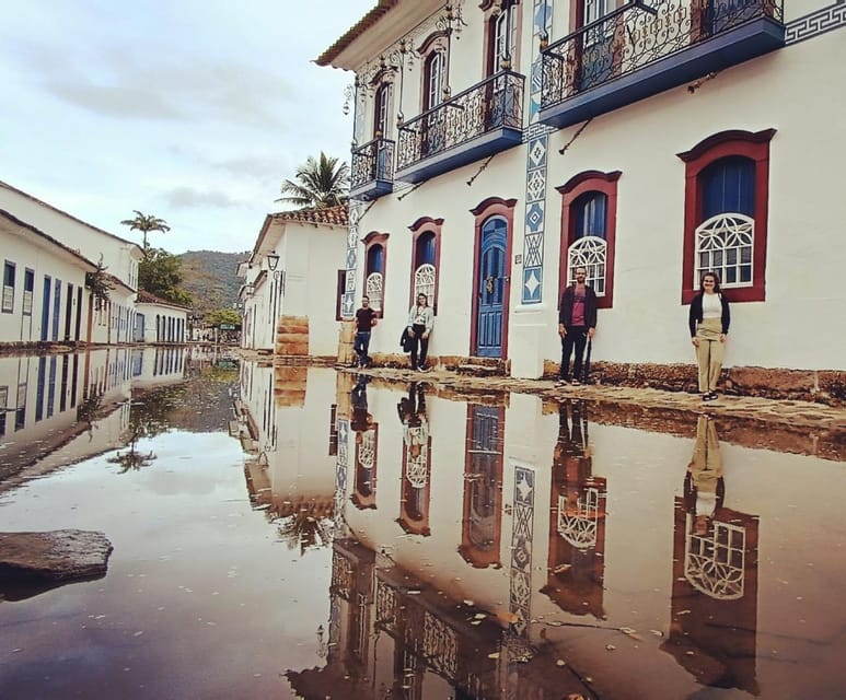 Paraty Historic District: Walking Tour with Cachaca Tasting - What the small group changes