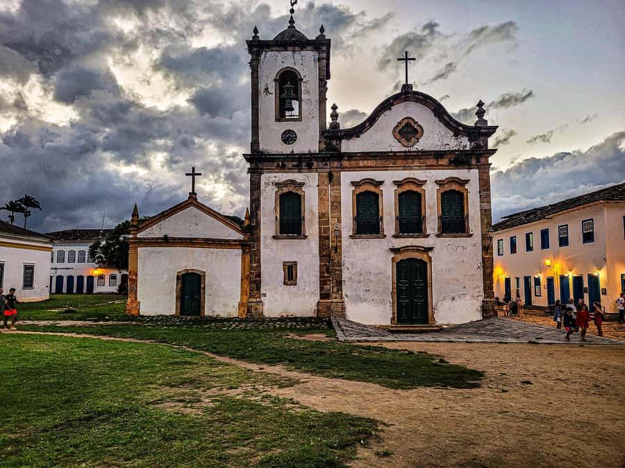 Paraty Historical City Walking Tour - Rain, group size, and practical comfort