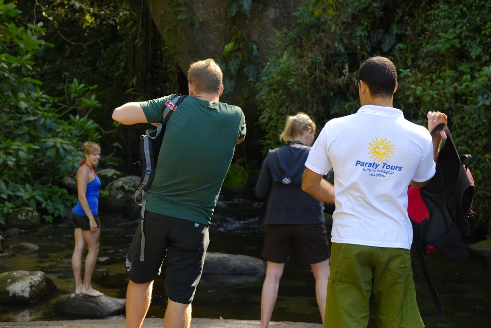 Paraty: Jungle Waterfalls and Cachaça Distillery Jeep Tour - A jungle-side lunch at Poço do Tarzan