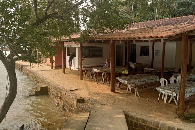 Paraty : Tour DE boat to peak bread DE sugar mamangua - What the $45 price really covers