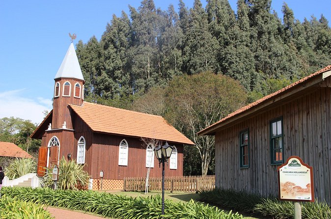 Piece of Holland Full-Day Tour in the Interior of Paraná - What the guide adds to a long day