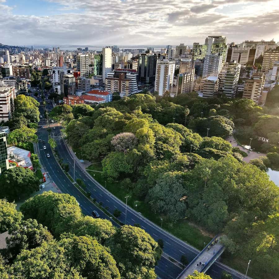 Porto Alegre: Private Citytour na Capital dos Gaúchos - Guides, Languages, And The Human Side