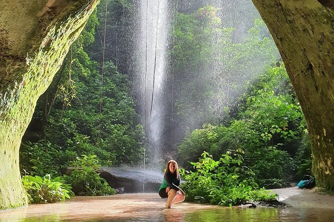 Presidente Figueiredo Tour - Maruaga Cave begins with a muddy forest walk