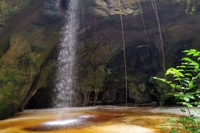 Presidente Figueiredo Tour - Cachoeira de Iracema is the payoff