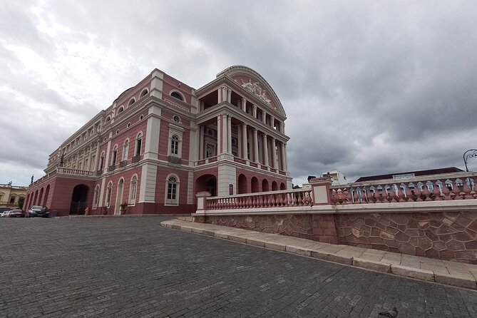 Private Historic City-tour through the centre OF Manaus - The guide and driver make the biggest difference