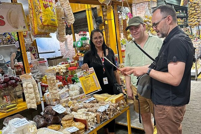 Private Street Food tour Adventure: With a Local Street Market! - Lapa e Arte and a tasting of cachaça