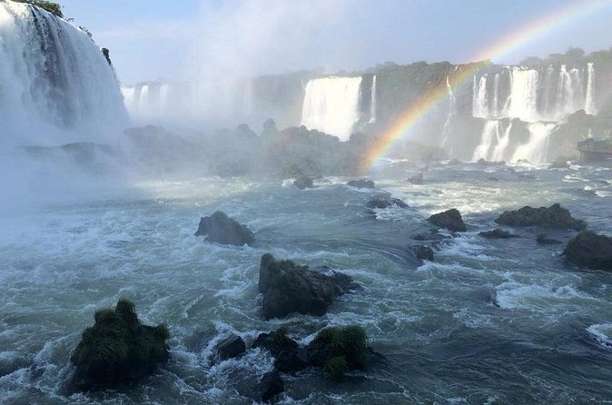 Private tour of Iguacu Falls Brazil and Argentina 1 day. - The Brazilian side and the 1.5-kilometer trail