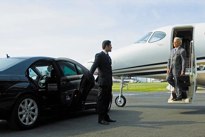 Private Transfer from GIG to the city of Paraty in Rio de Janeiro - The four-to-five-hour ride to Paraty