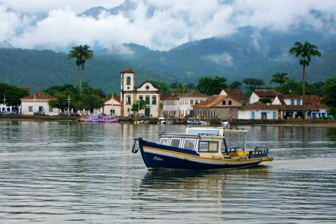 Private Transfer from GIG to the city of Paraty in Rio de Janeiro - What the sedan means for comfort and luggage
