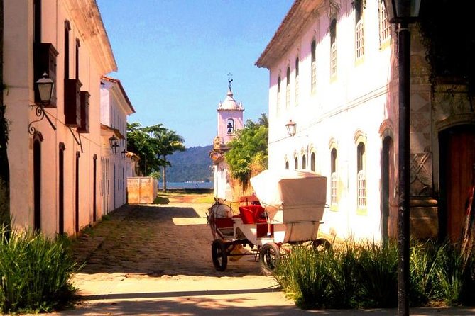 Private walk tour of Paraty's historical center - BY PARATY TOURS - Casa da Cultura de Paraty and the town beyond churches