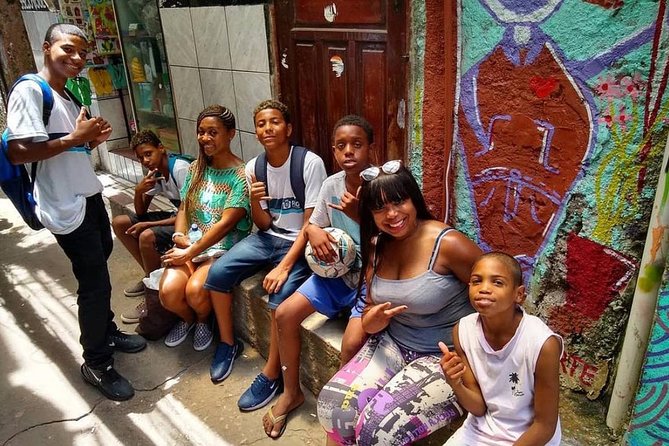 Private Walking and Cultural Tour Rocinha-Rio de Janeiro - Reaching Rocinha from Copacabana