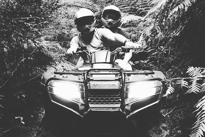 Quadricycle Tour to the Hills with Off Road 15km - 01 person - Starting at Apoema Turismo de Aventura