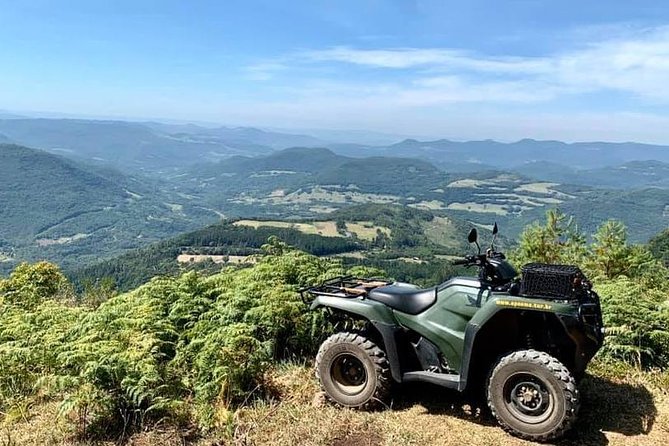 Quadricycle Tour to the Hills with Off Road 15km - 01 person - Riding toward Morro Pelado