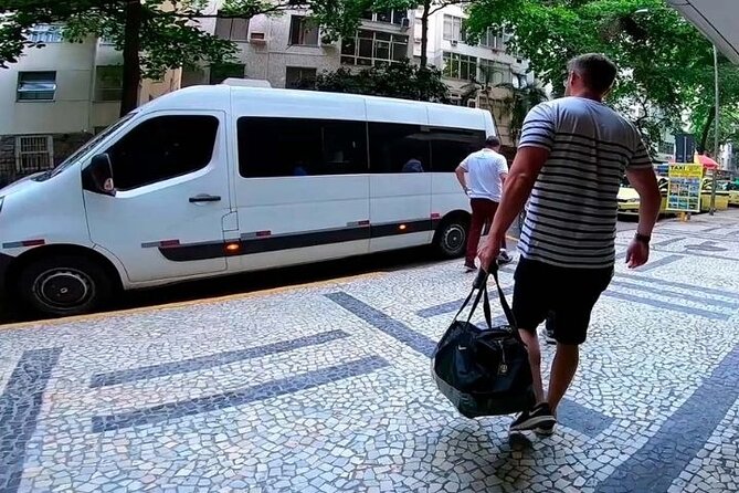 Regular Transfer Paraty x Rio de Janeiro and Airports - Pickup in Paraty and the message that matters