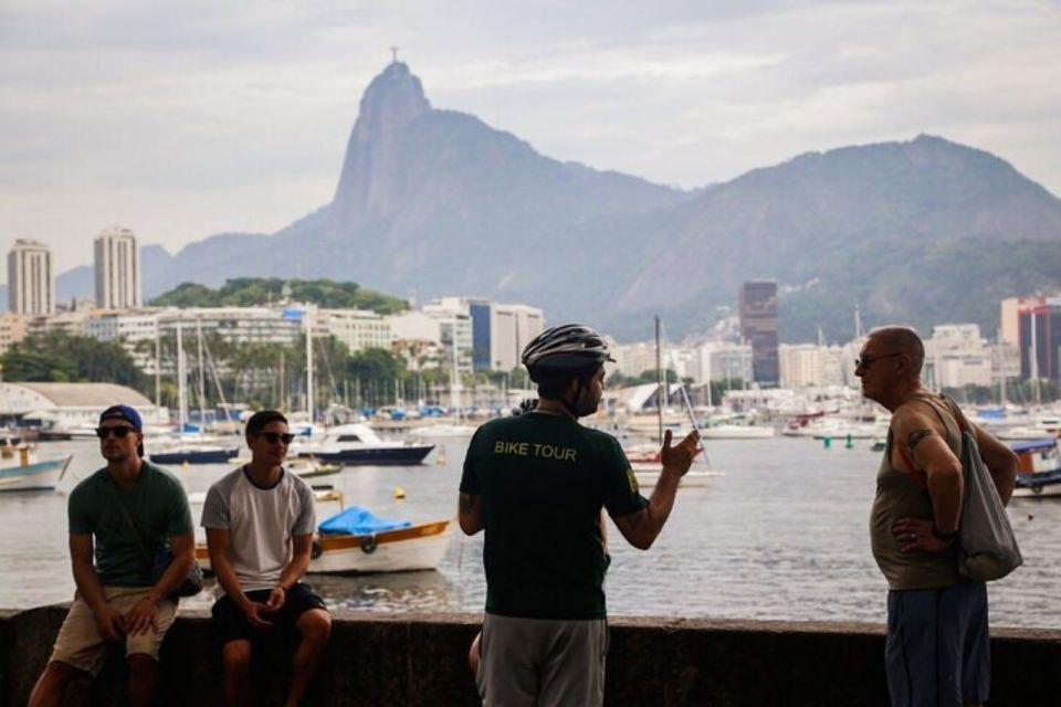 Rio Bike Tour – Discover the Beaches and Lagoon - The guide matters more than the scenery