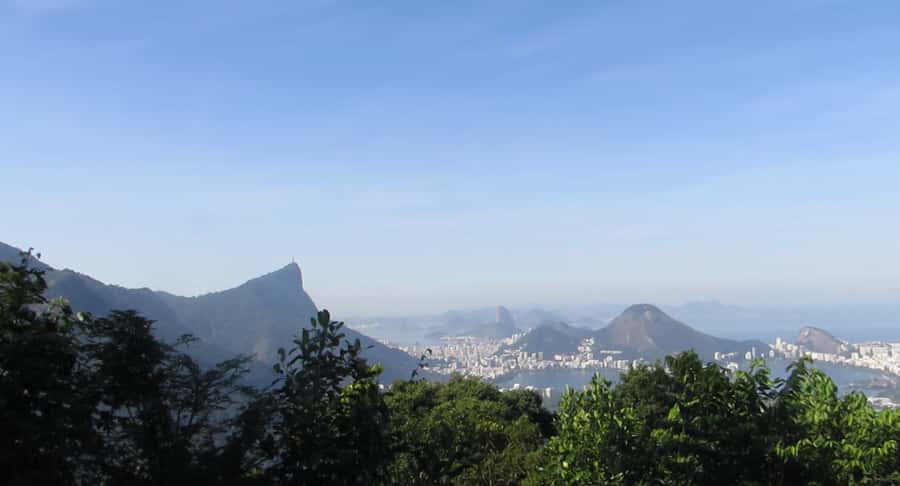 Rio: Botanical Garden, Tijuca Forest, and Parque Lage Tour - Languages, practical comfort, and what to pack