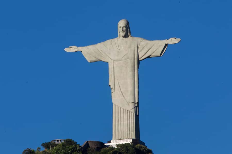Rio: Christ The Redeemer Half Day Tour With Pick up - What the guide adds to the visit