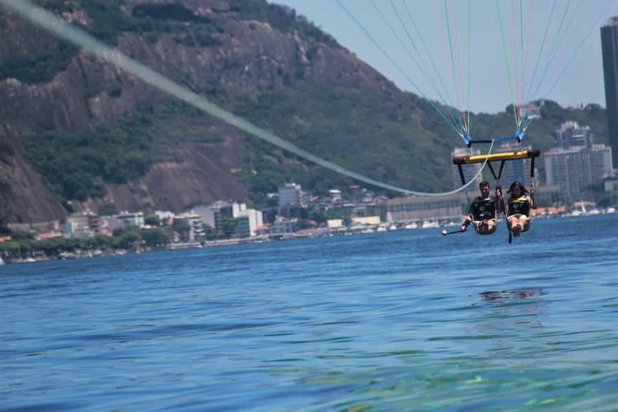 Rio de Janeiro: 2-Hour Boat Trip with Parasailing - Who should book this Rio flight