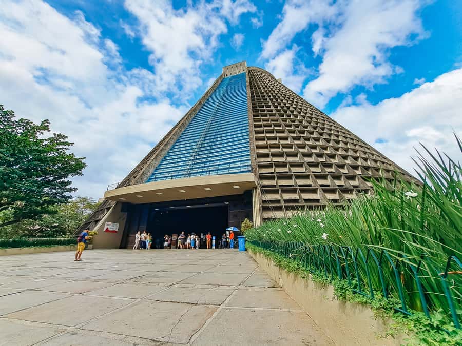 Rio de Janeiro: 6-Stop Highlights of Rio with Lunch - Maracanã and the story of Brazilian football