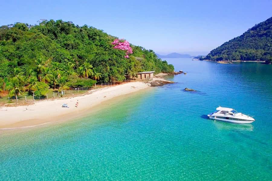 Rio de Janeiro: Angra dos Reis and Ilha Grande Full-Day Tour - Leaving Rio early for the Costa Verde