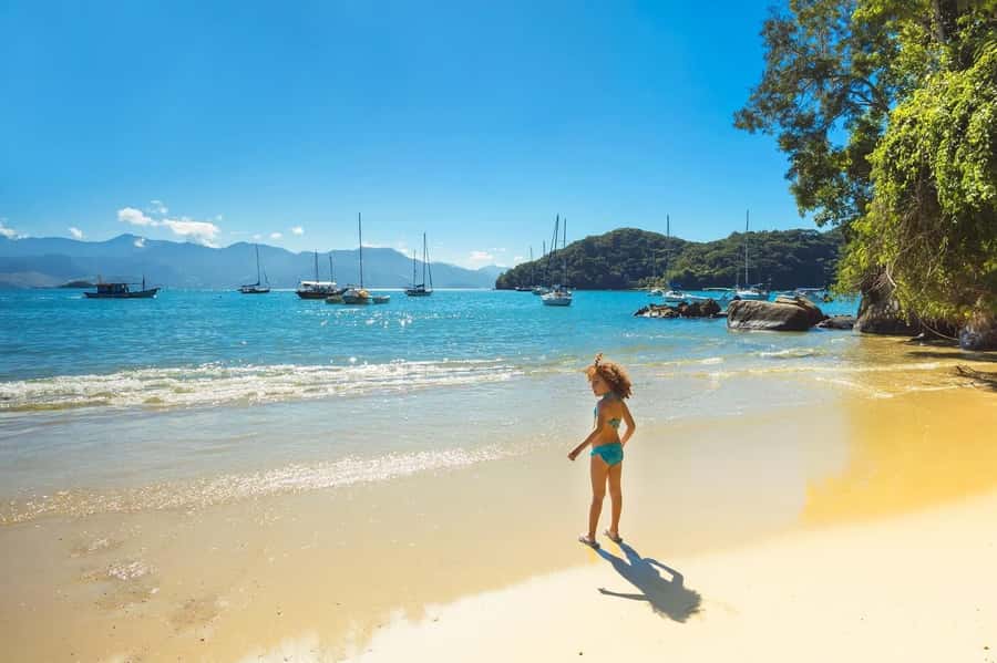 Rio de Janeiro: Angra dos Reis and Ilha Grande Full-Day Tour - Lagoa Azul, where the water earns its name